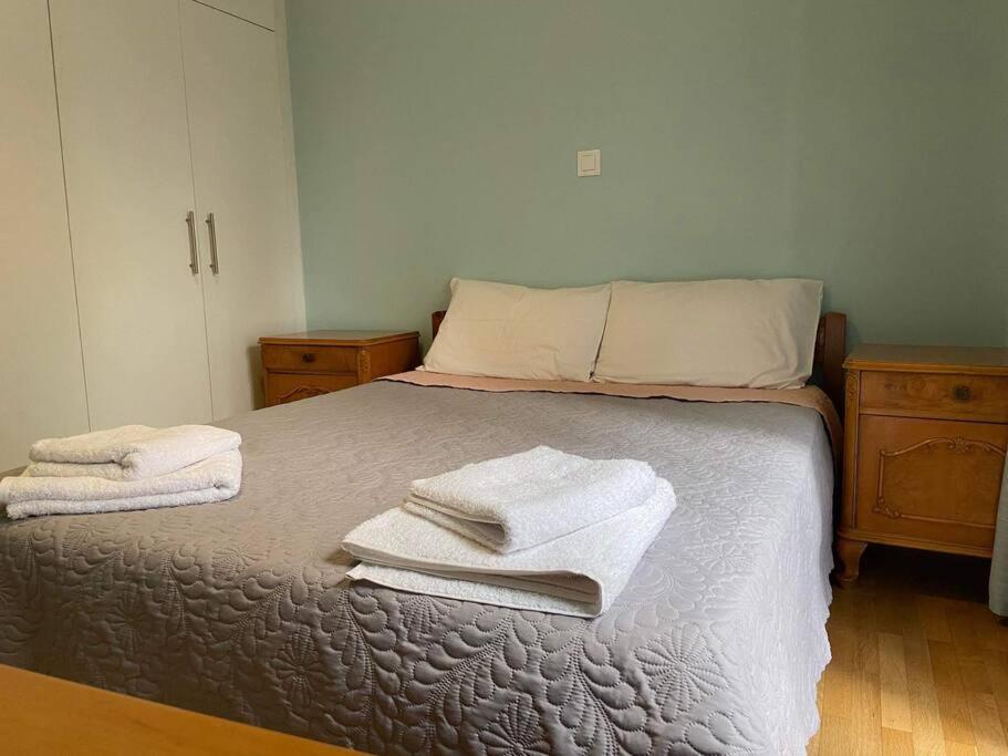 Cozy Apartment In The Heart Of Атина Екстериор снимка